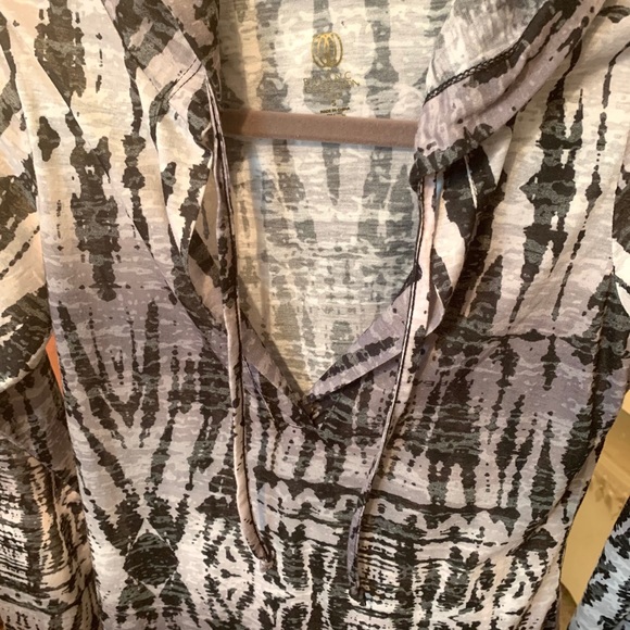 Balance Collection Top - Picture 2 of 7